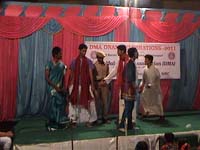 370
